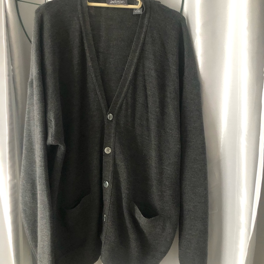 Lord & Taylor Men's button down sweater. 100% Merino Wool.